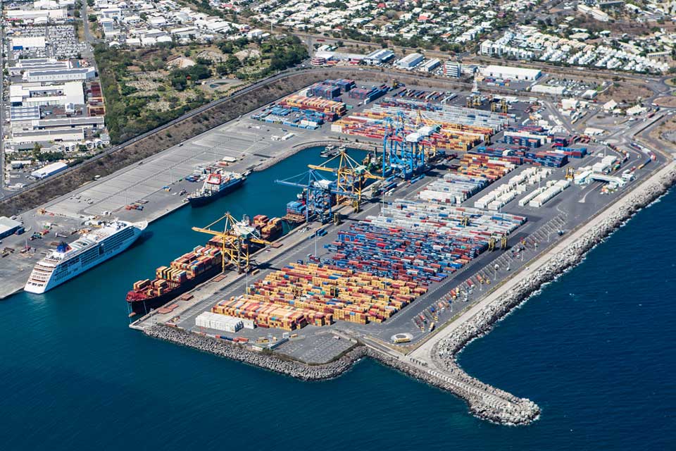 Port de commerce - la Pointe des Galets (La Réunion)